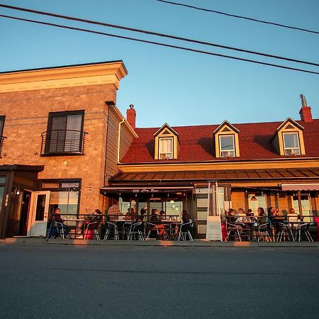 Le Littoral Bistro Gourmand Et Auberge Sainte Anne des Monts Exterior photo