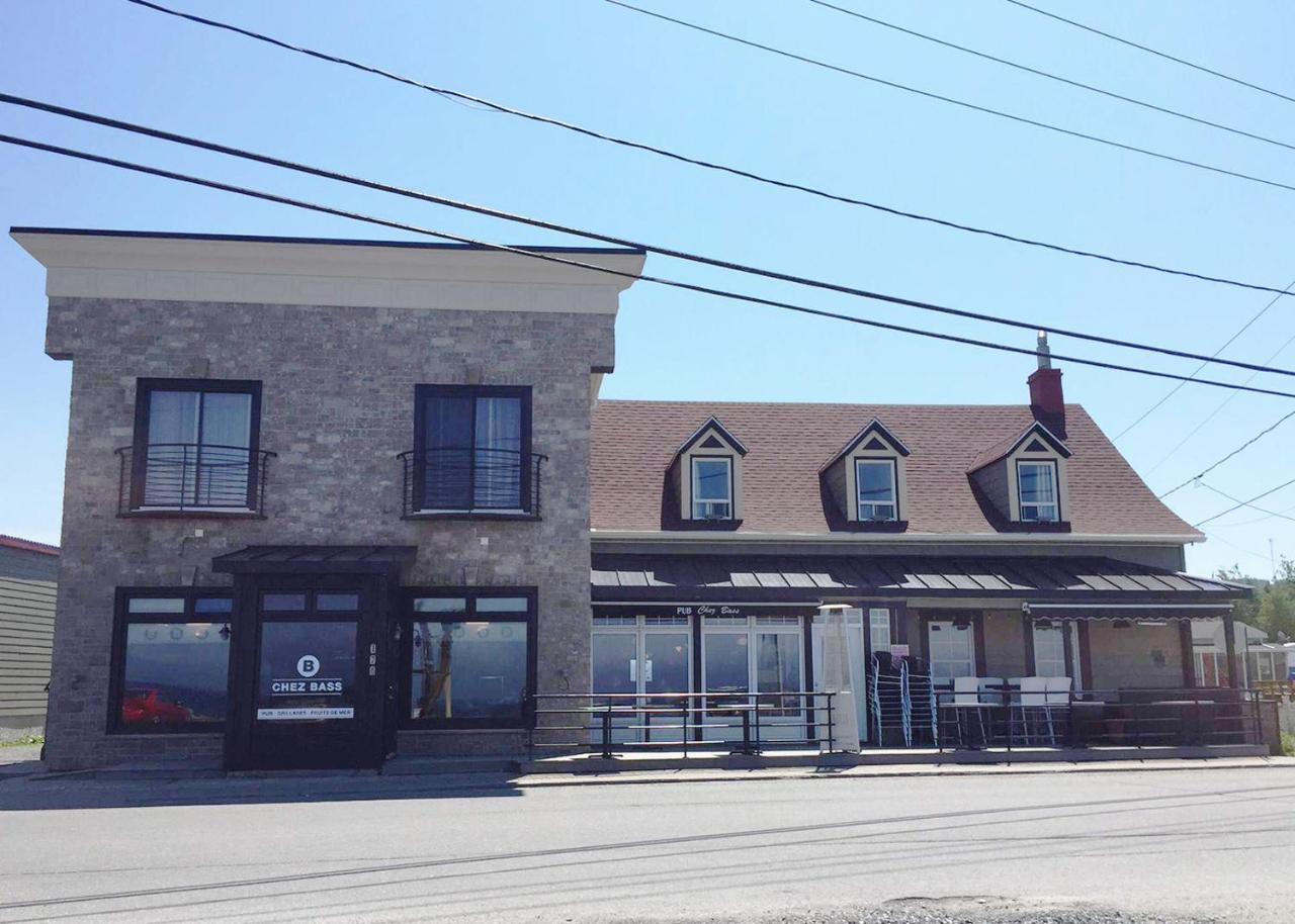 Le Littoral Bistro Gourmand Et Auberge Sainte Anne des Monts Exterior photo